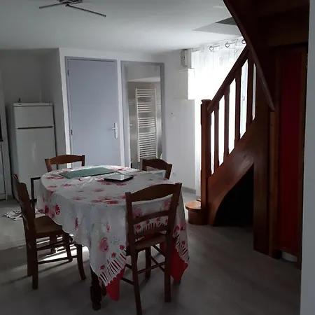 度假居 Le Jaya Saint-Georges-de-Luzençon