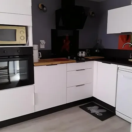 Le Jaya 度假居 Saint-Georges-de-Luzençon